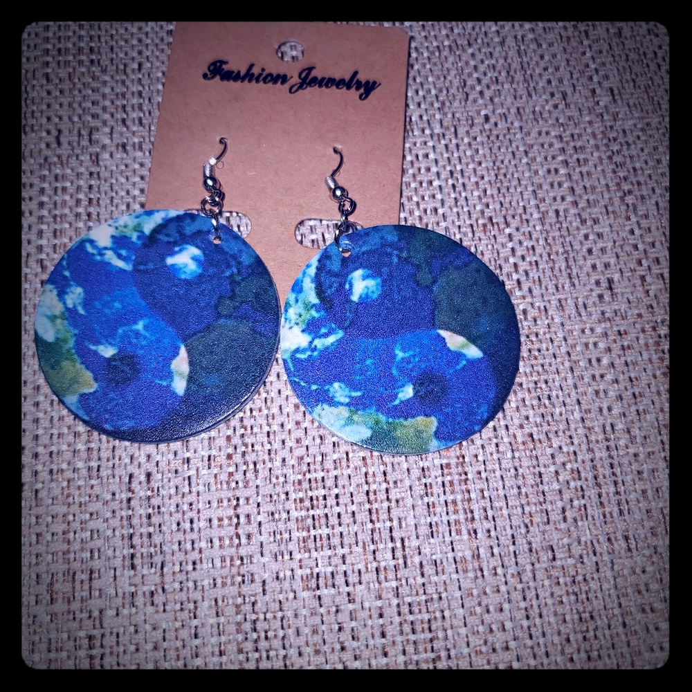 Ying and yang leatherette earrings